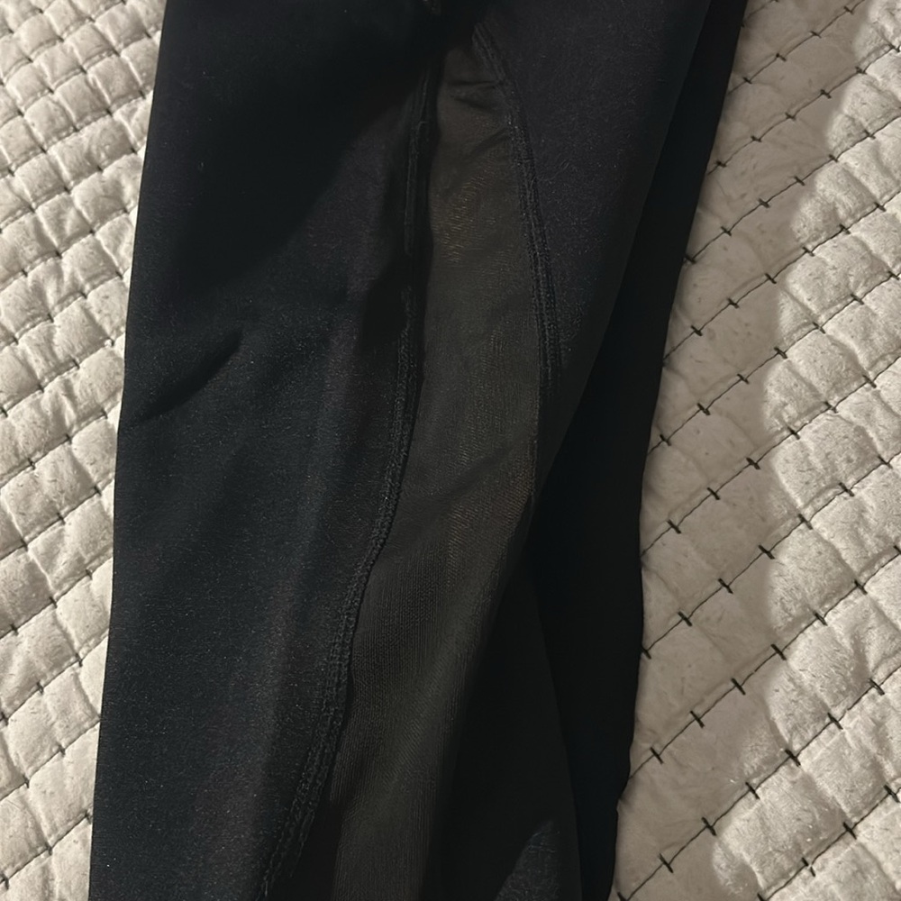 Copper Slim Thermal Capri Leggings w/ Mesh on legs - Picture 7 of 9